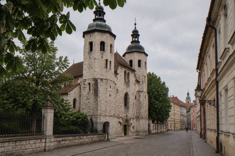Krakow History Walking Tour by Show me Krakow